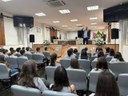 Crianças do Colégio NEC visitaram a Câmara Municipal de Jardinópolis e aprenderam sobre a história do município e o papel do vereador Crianças do Colégio NEC visitaram a Câmara Municipal de Jardinópolis e aprenderam sobre a história do município e o papel do vereador